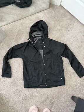 NWOT FIGS Women’s Black Hooded Raincoat Jacket